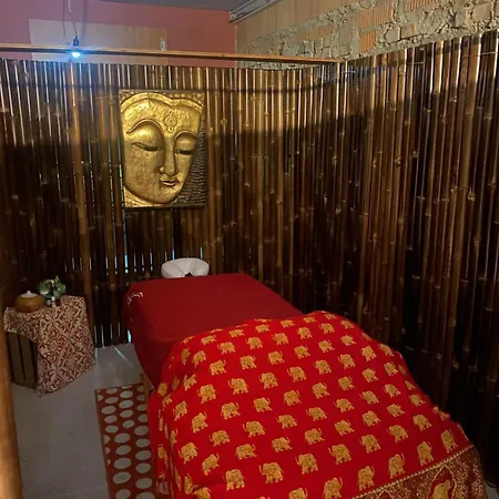 Toms Semesterbostad *